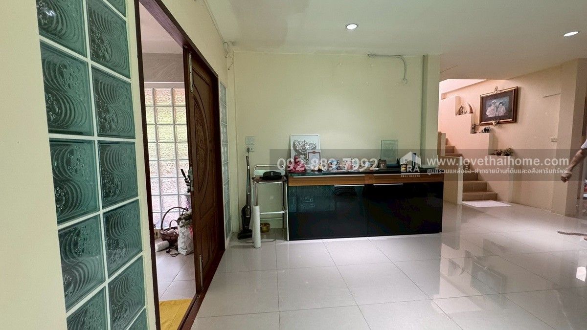 ขายบ้านเดี่ยว 2 ชั้น หมู่บ้านสาริน สายลม พระราม2 ซอยเจษฎาวิถี พื้นที่ 81 ตรว. ตกแต่งสวยพร้อมอยู่ ราคาถูกมาก เพียงแค่ 5.9 ล้านบาท เท่านั้น