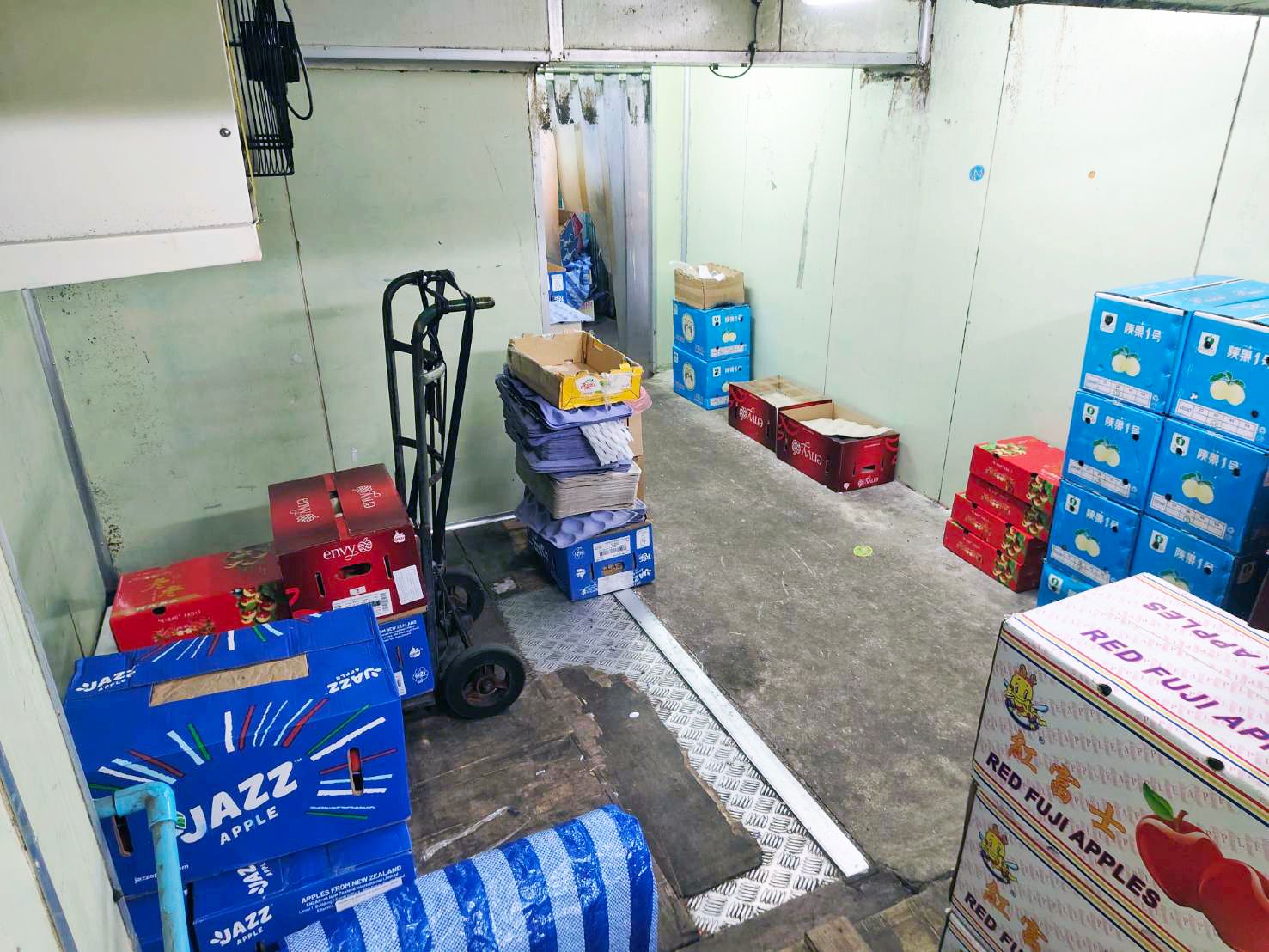 ทำเลทองหายาก! ขายอาคารพาณิชย์ 2 ห้องหัวมุม พร้อมห้องเย็น ปากคลองตลาด ตรงข้ามตลาดยอดพิมาน ซอยเอ็มไพร์