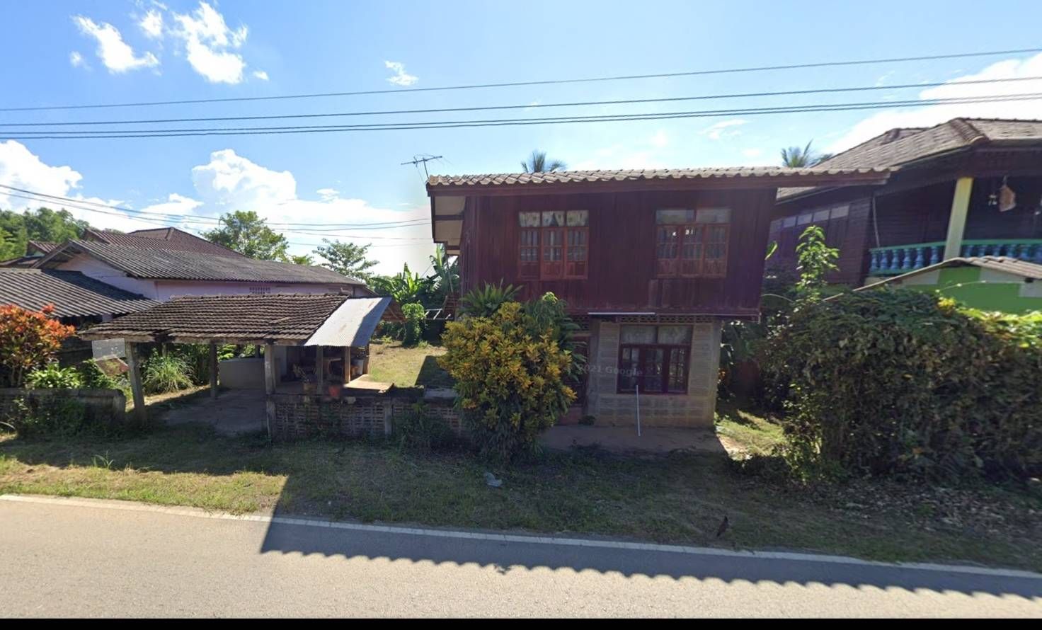 ขายบ้านเชียงราย อำเภอเชียงแสน บ้าน 2 ชั้นพร้อมที่ดิน อยู่ในเขตชุมชน 