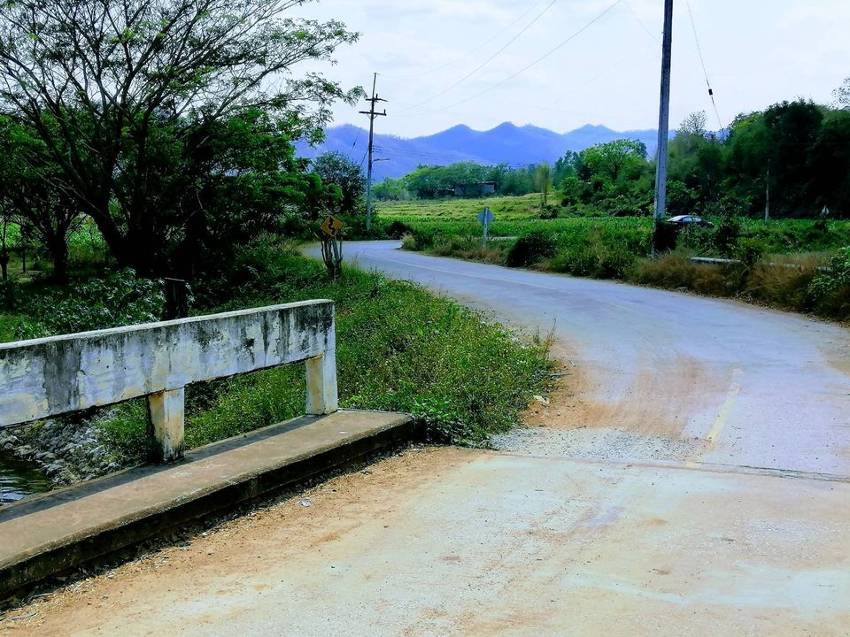 ที่โฉนดติดน้ำ+ทั้งวิวภูเขา  แม่ทะ ลำปาง 0-2-89