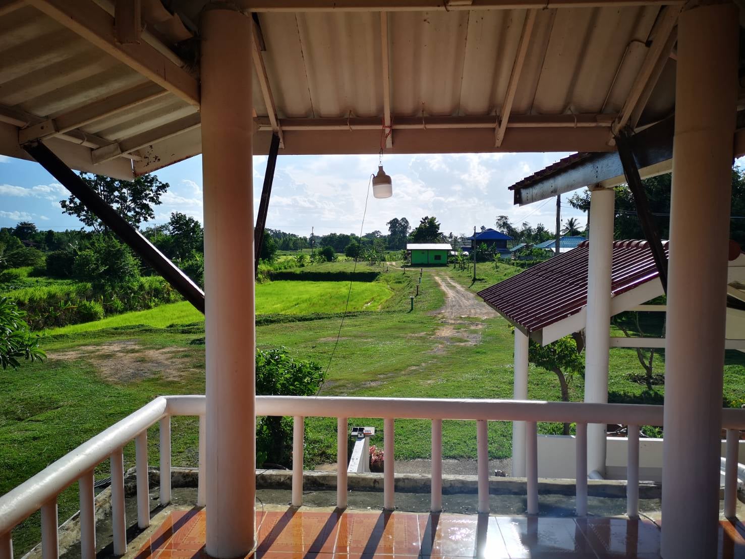 ที่ดินพร้อมบ้าน สุรินทร์ 6-3-49