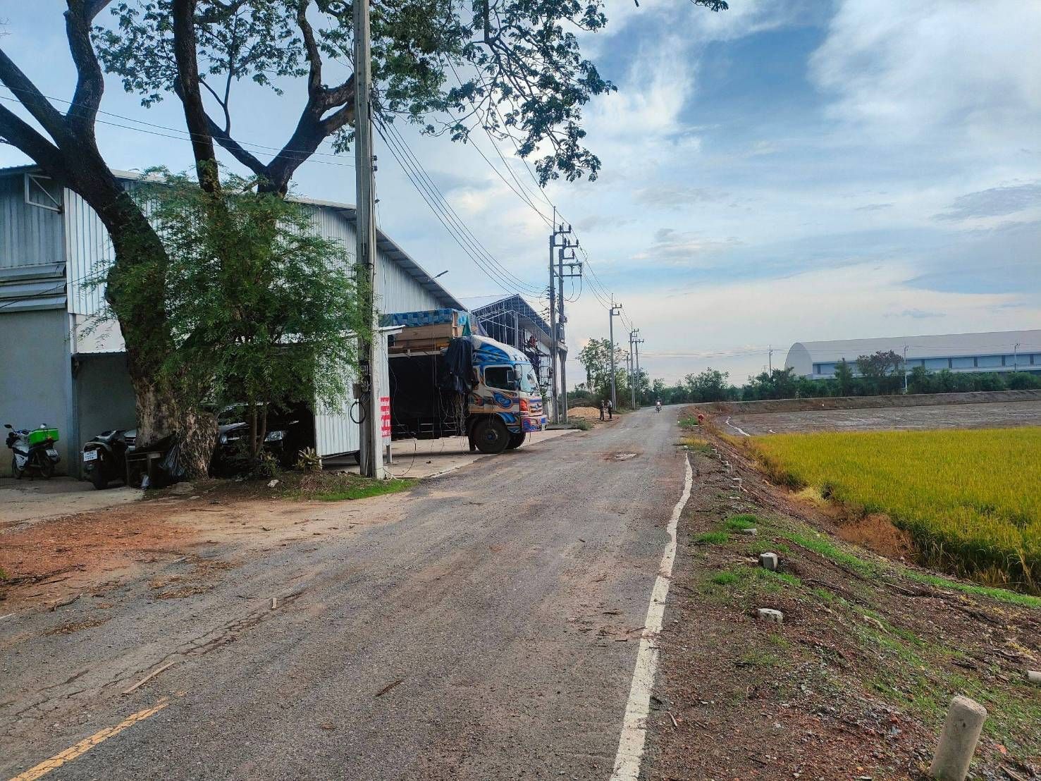 ขายที่ดินเหมาะสำหรับทำโกดังโรงงาน ไทรน้อย-บางบัวทอง 1-2-16 ไร่