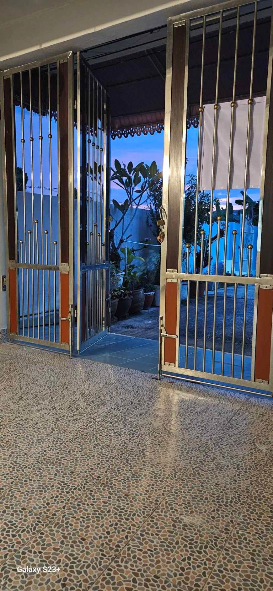 ขายหมู่บ้านสุธาทิพย์ 9 บ้านทาวเฮ้าท์ 2 ชั้น อ.หาดใหญ่ จ.สงขลา