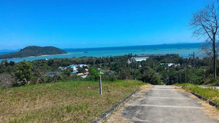 ที่ดินซีวิวใกล้ทะเลหาดอ่าวยน ภูเก็ต 5-2-43.8
