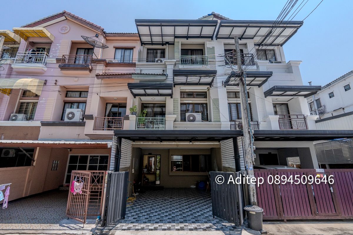 ขายทาวน์โฮม 3 ชั้น บ้านกลางเมือง รัชดา-เหม่งจ๋าย 1 ขนาด 21.9 ตรว. 3 ห้องนอน 4 ห้องน้ำ ทำเลใจกลางเมือง ใกล้ MRT เหมาะทั้งอยู่อาศัย ลงทุนปล่อยเช่า หรือเปิดโฮมออฟฟิศ