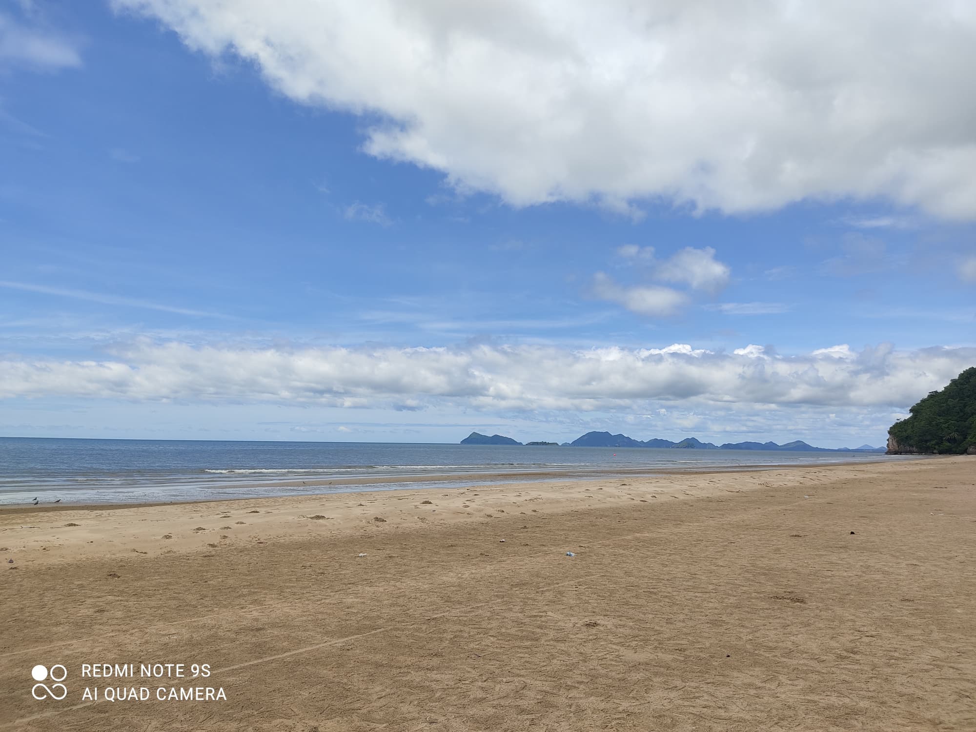 ที่ดินติดหาดสวย ที่สวย อ.เมืองชุมพร จ.ชุมพร 5-2-55 ไร่