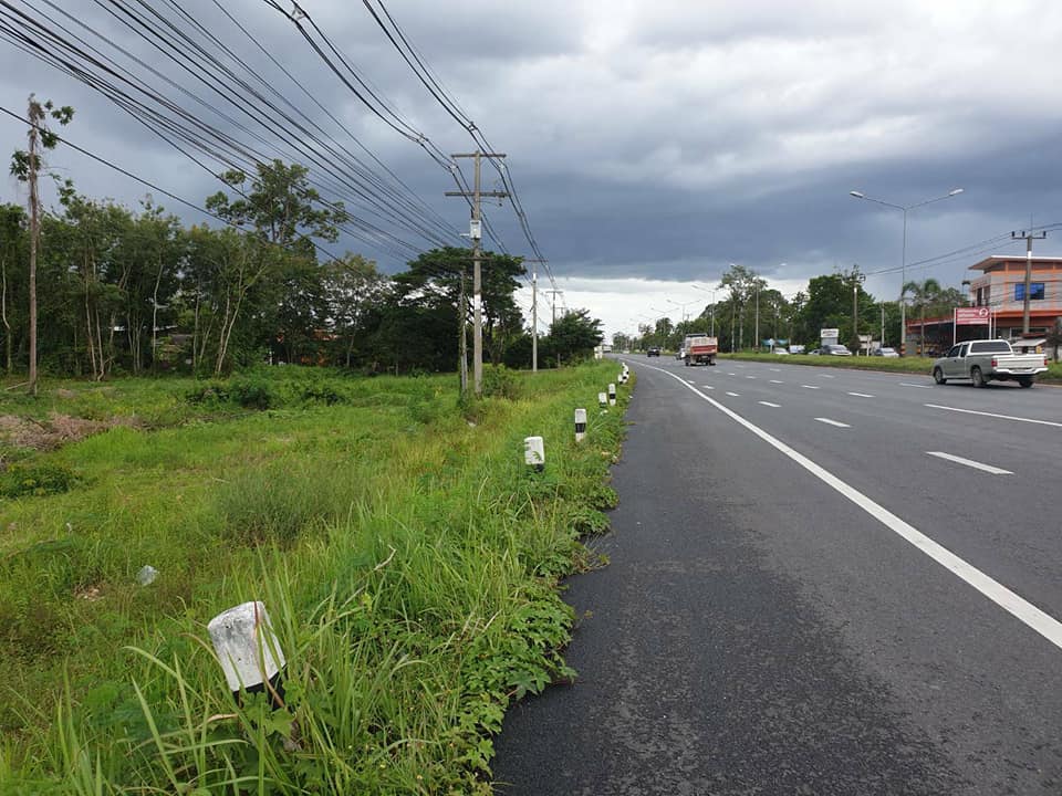ที่ดินเปล่าติดถนนสาธารณะ 5 ไร่