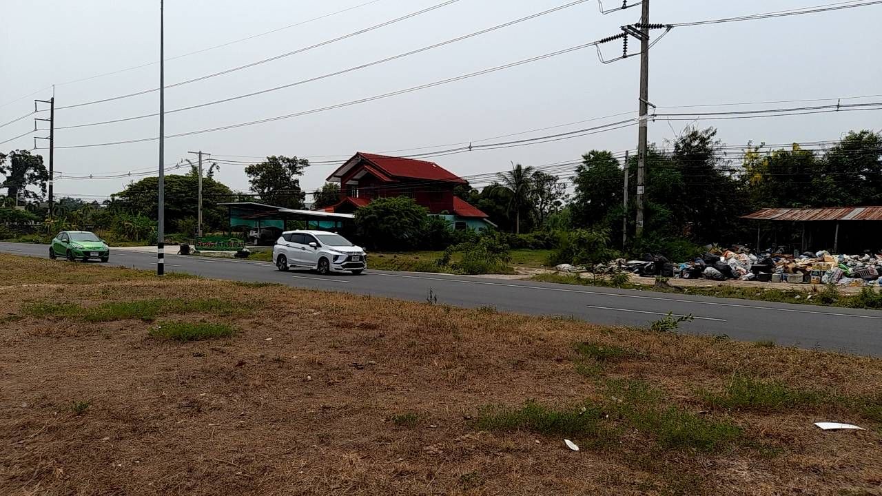 ที่ทำเลทอง