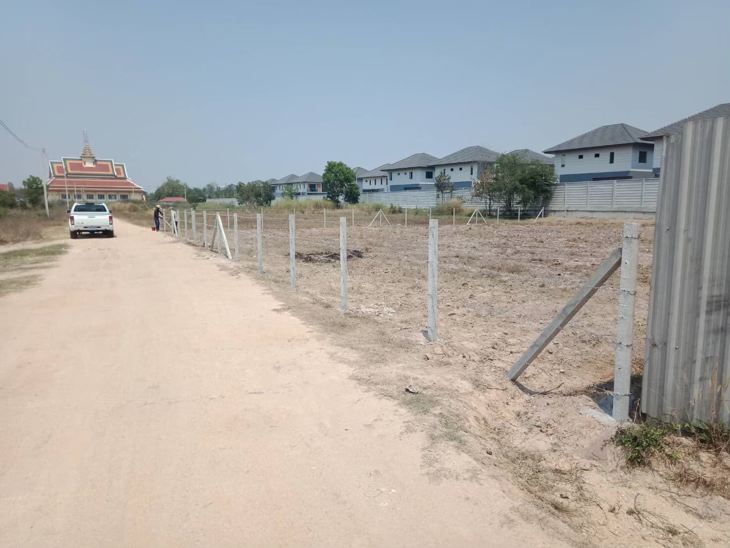 ที่ดินอยู่หลังวัดสังกะเปรียว บางละมุง 1 ไร่
