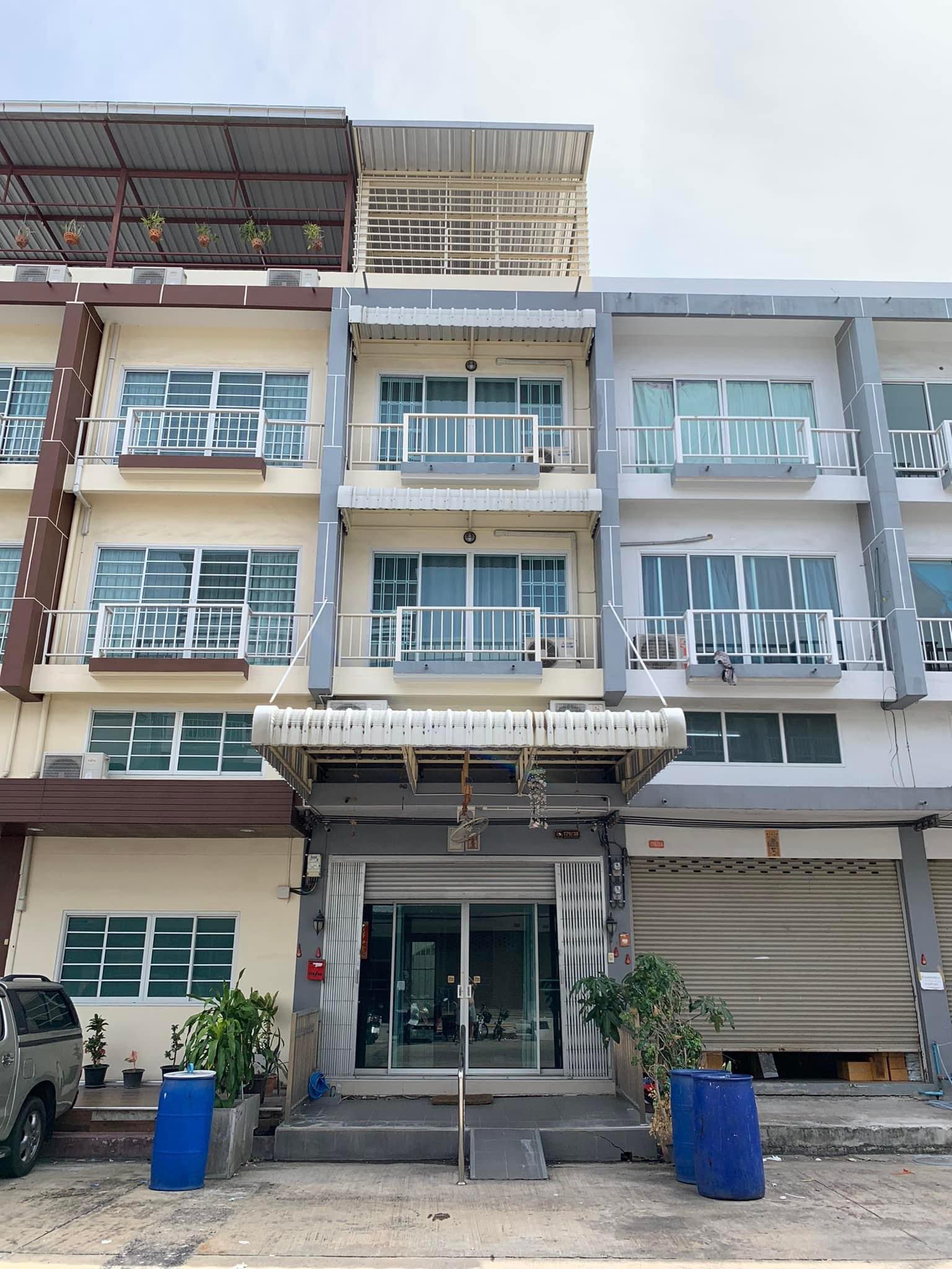 ขายบ้านตึกแถวอาคารพาณิชย์ 5 ชั้น   อ.เขตบางบอน 20.7 ตรว.