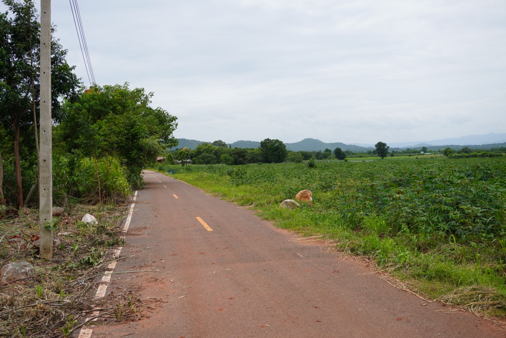 ที่ดินแปลงเล็ก ทิวเขาสวย พอดีอยู่