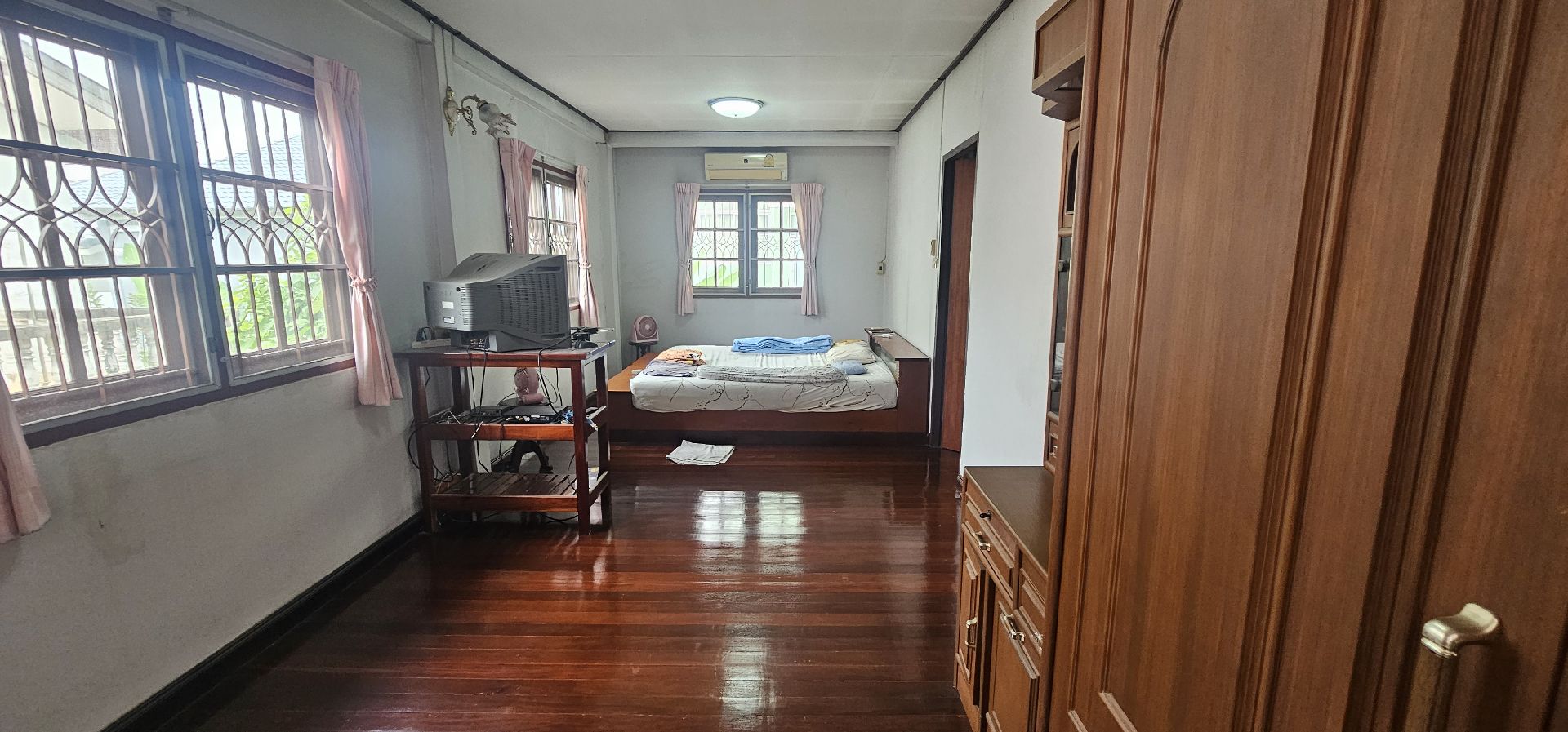 ขายบ้านเดี่ยว2ชั้น 4ห้องนอน 2ห้องน้ำ โคร้งสร้างแข็งแรง หมู่บ้านมหาดไทย1 ตลิ่งชัน กทม