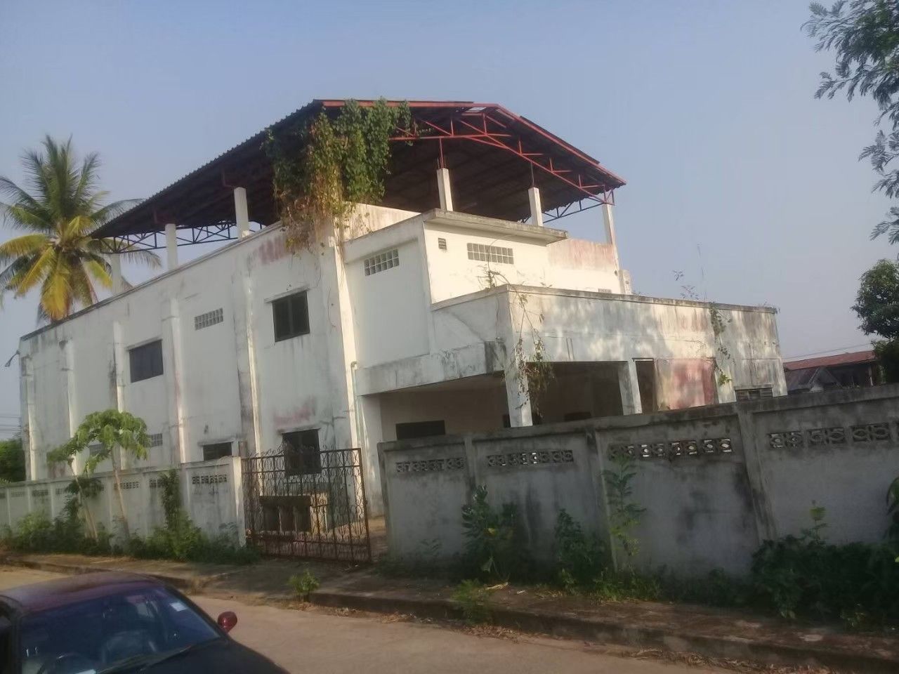 ขายบ้านสองชั้นใกล้โรงพยาบาลค้าขายได้