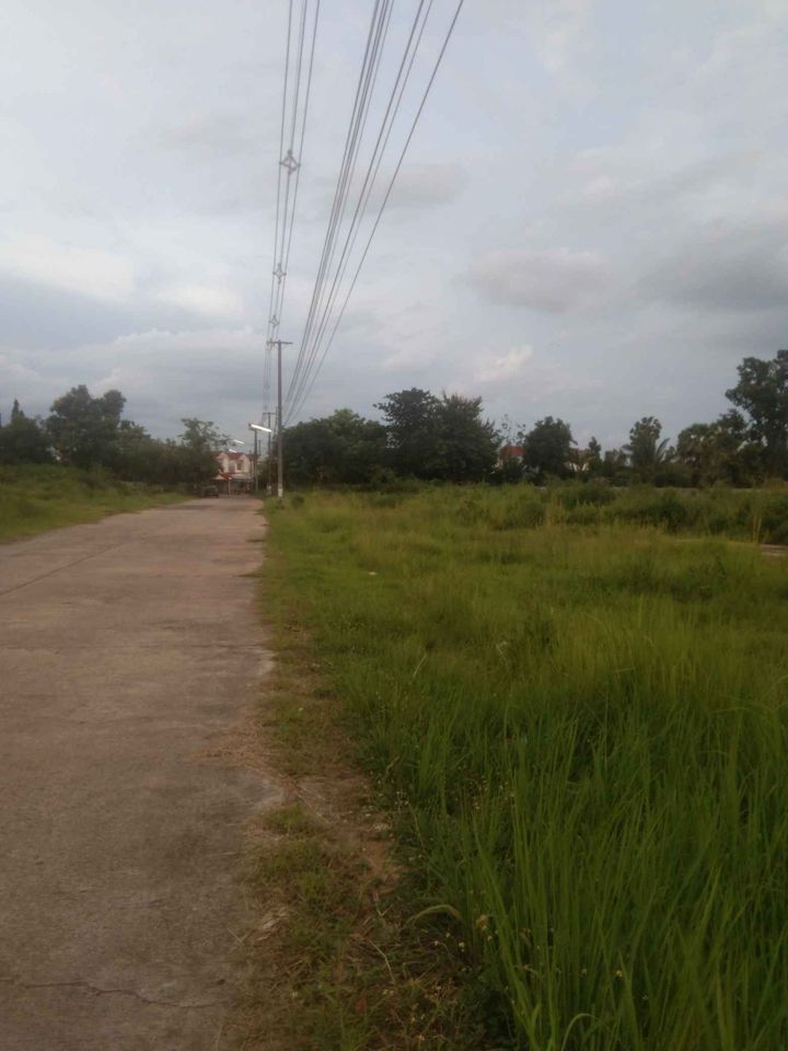 ที่ดินเปล่า ทางเข้าบ้านเอื้ออาทร วาริน อุบล 3-1-77