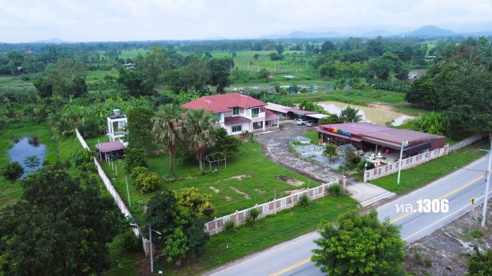 บ้านหรู ติดแม่น้ำ ตรงข้ามสนามกอล์ฟ วิวภูเขา บนเนื้อที่ขนาดใหญ่ 4 ไร่ ขายด่วนๆ
