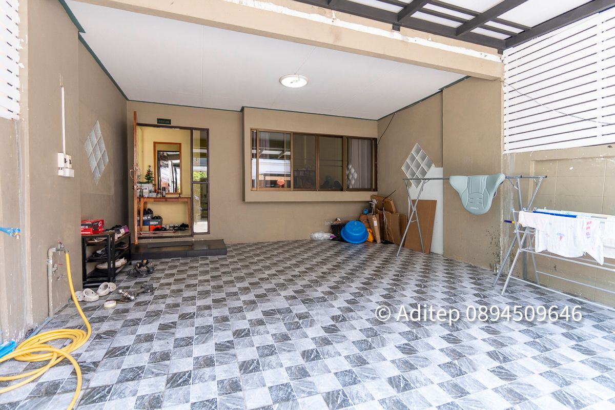 ขายทาวน์โฮม 3 ชั้น บ้านกลางเมือง รัชดา-เหม่งจ๋าย 1 ขนาด 21.9 ตรว. 3 ห้องนอน 4 ห้องน้ำ ทำเลใจกลางเมือง ใกล้ MRT เหมาะทั้งอยู่อาศัย ลงทุนปล่อยเช่า หรือเปิดโฮมออฟฟิศ