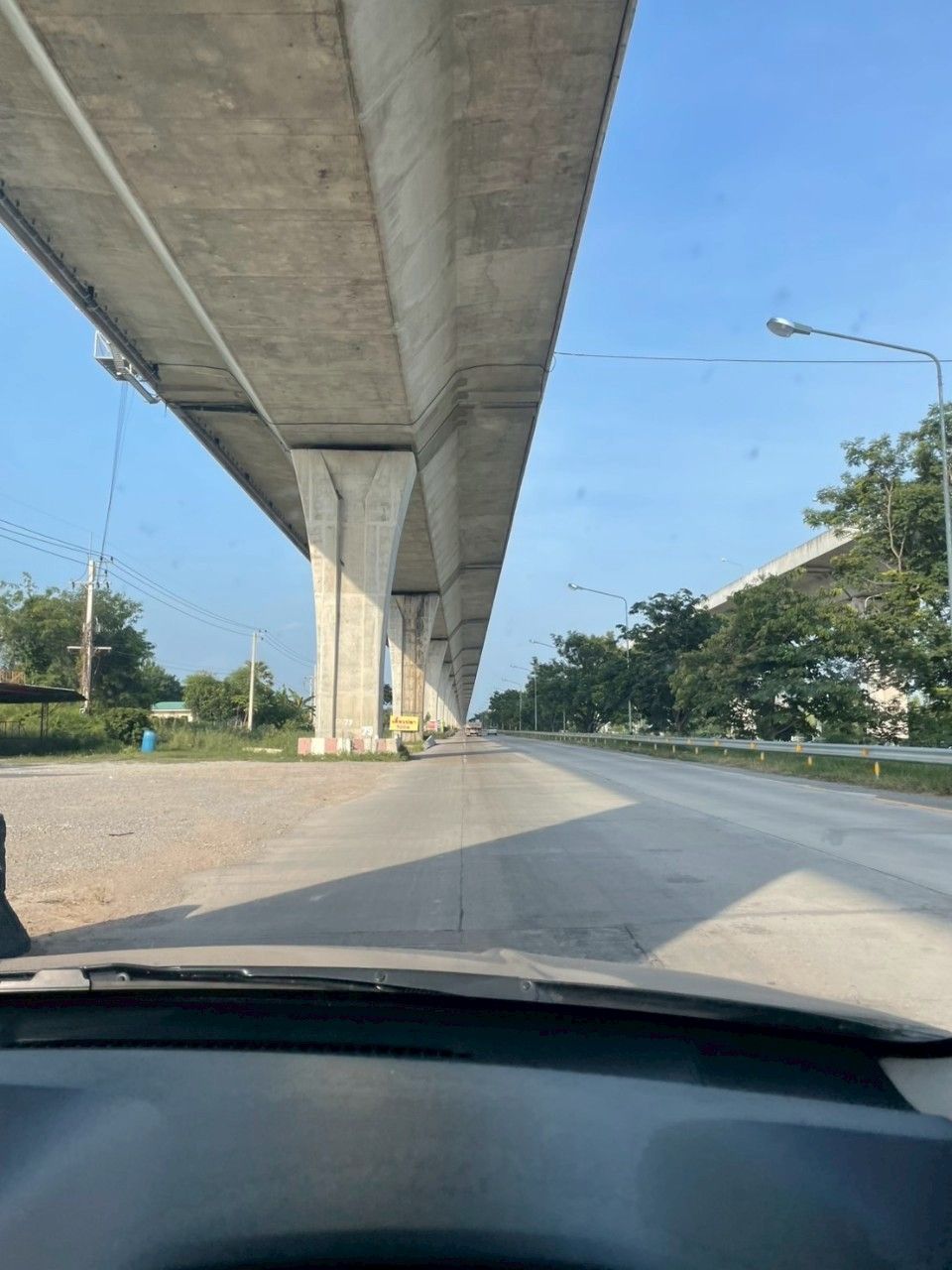 ขายที่ดิน พร้อมสิงปลูกสร้าง
