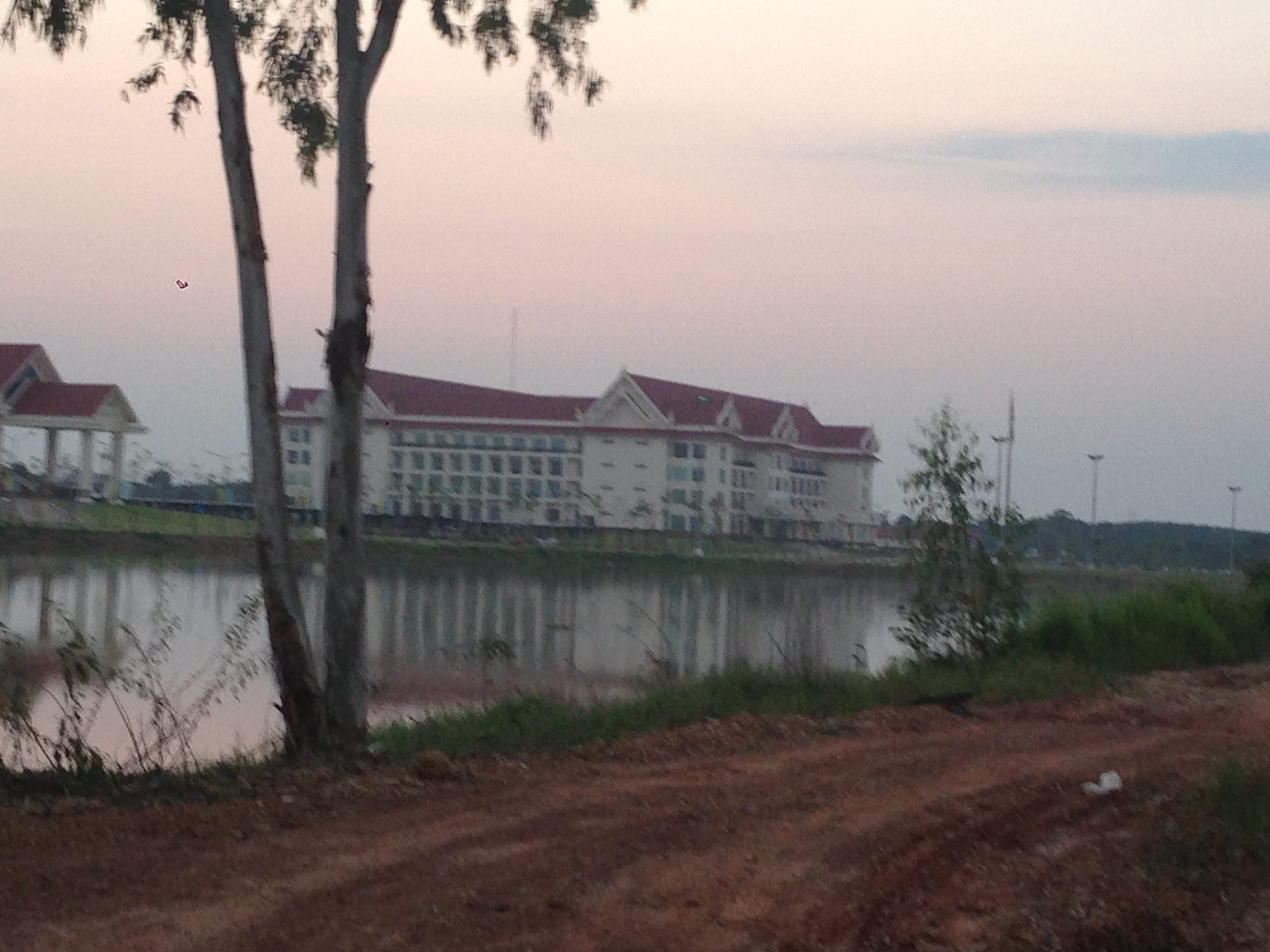 ขายที่ดิน เขตเทศบาล อำเภอเมือง จังหวัดบึงกาฬ ติดศาลากลางจังหวัด  เจ้าของขายเอง 