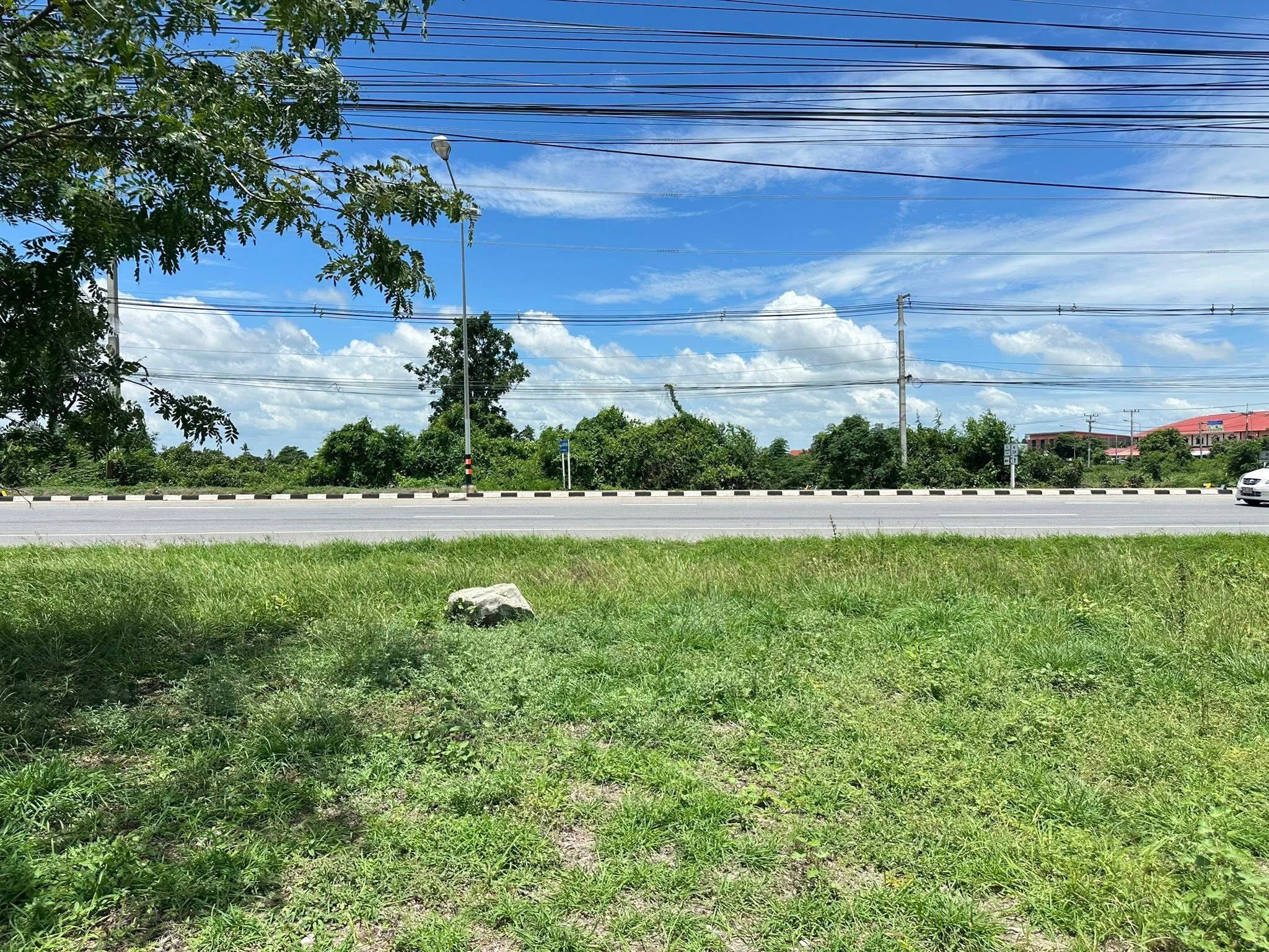 ขายที่ดินกาญจนบุรี พนมทวน ที่ดินทำเลดี เนื้อที่  1 ไร่ 20 ตรว. ติดถนนใหญ่เส้น 324 พนมทวน  (เอกสารโฉนดครุฑแดง) 
