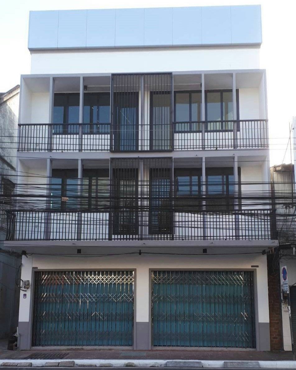 อาคารพาณิชย์ 3 ชั้น ปรับปรุงแล้ว ใกล้แบงค์กสิกร ท่าวัง จ.นครศรีฯ