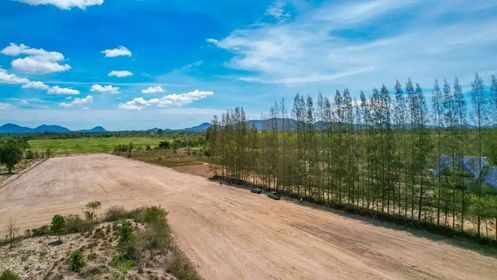 ขายที่ดิน หัวหิน ประจวบคีรีขันธ์ 200 ตรว. เริ่มต้น 690,000 บาท แบ่งขายทั้งหมด 10 แปลง 