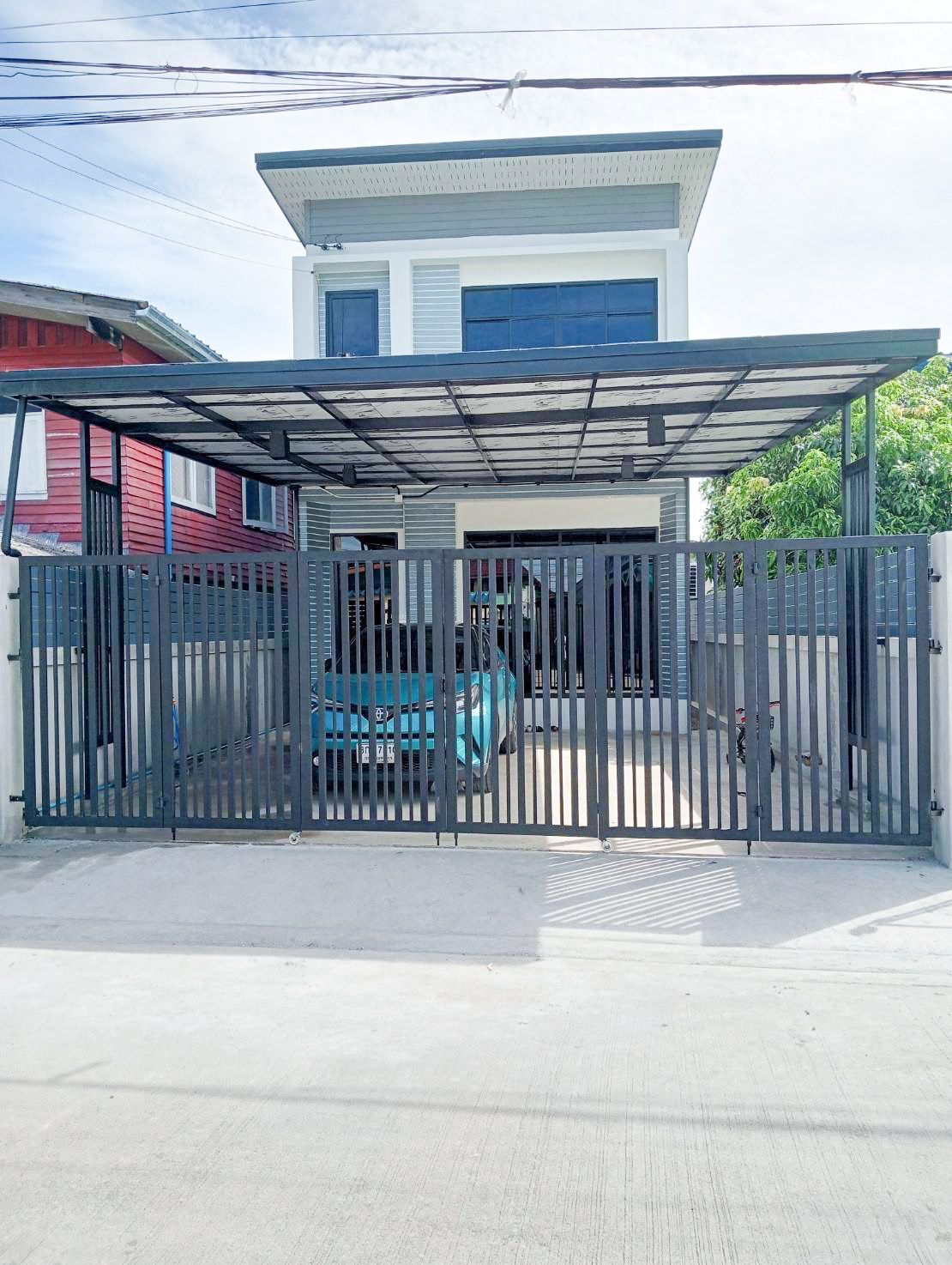 บ้านสวยสร้างใหม่ ดีไซน์สวย เข้าซอยเพียง 190 เมตรเท่านั้น