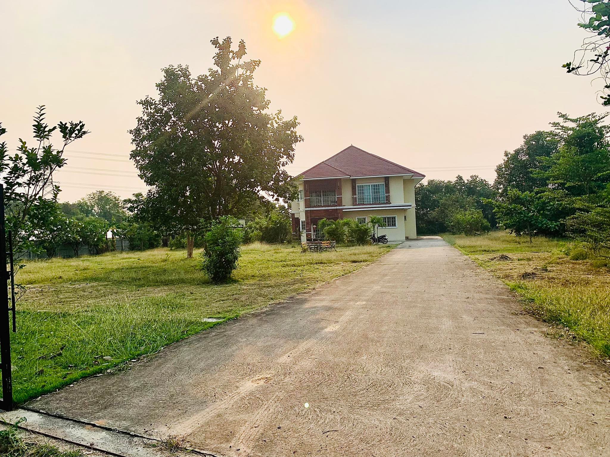 บ้านเดี่ยว2ชั้น อำเภอเมือง จังหวัดราชบุรี 8-3-74ไร่