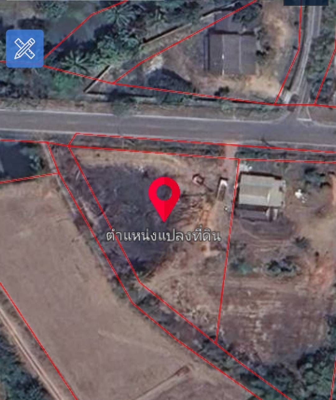 ทีดินเปล่าขนาด 1 ไร่ 47 ตรว. ติดถนน และมีบ่อน้ำขนาด 100 ตรว. เหมาะทำโคกหนองนาโมเดล
