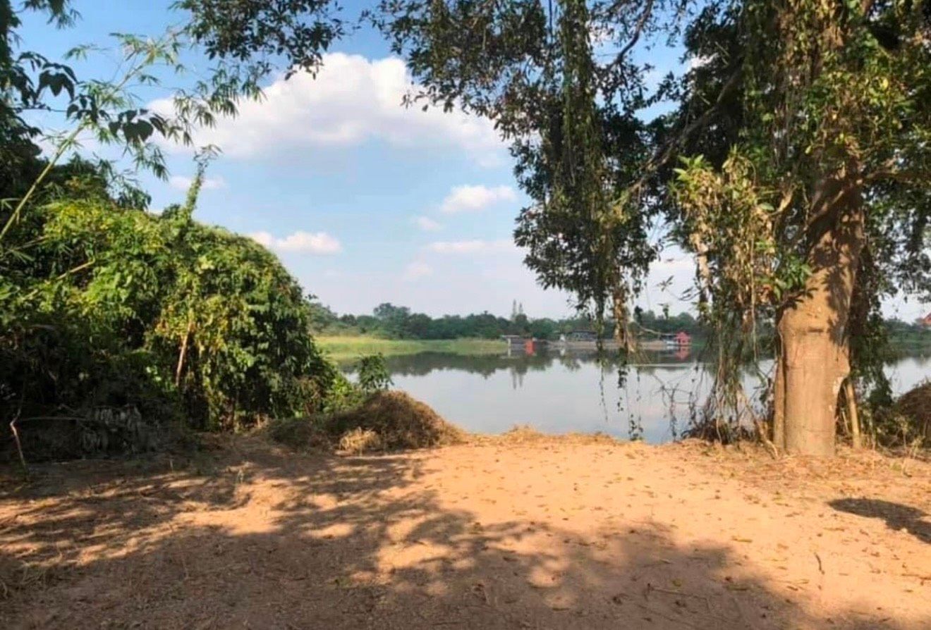 ขายที่ดินกำแพงเพชร อำเภอเมือง ที่ดินแปลงสวยบรรยากาศดี ติดแม่น้ำปิง 1-1-1.6 ไร่.