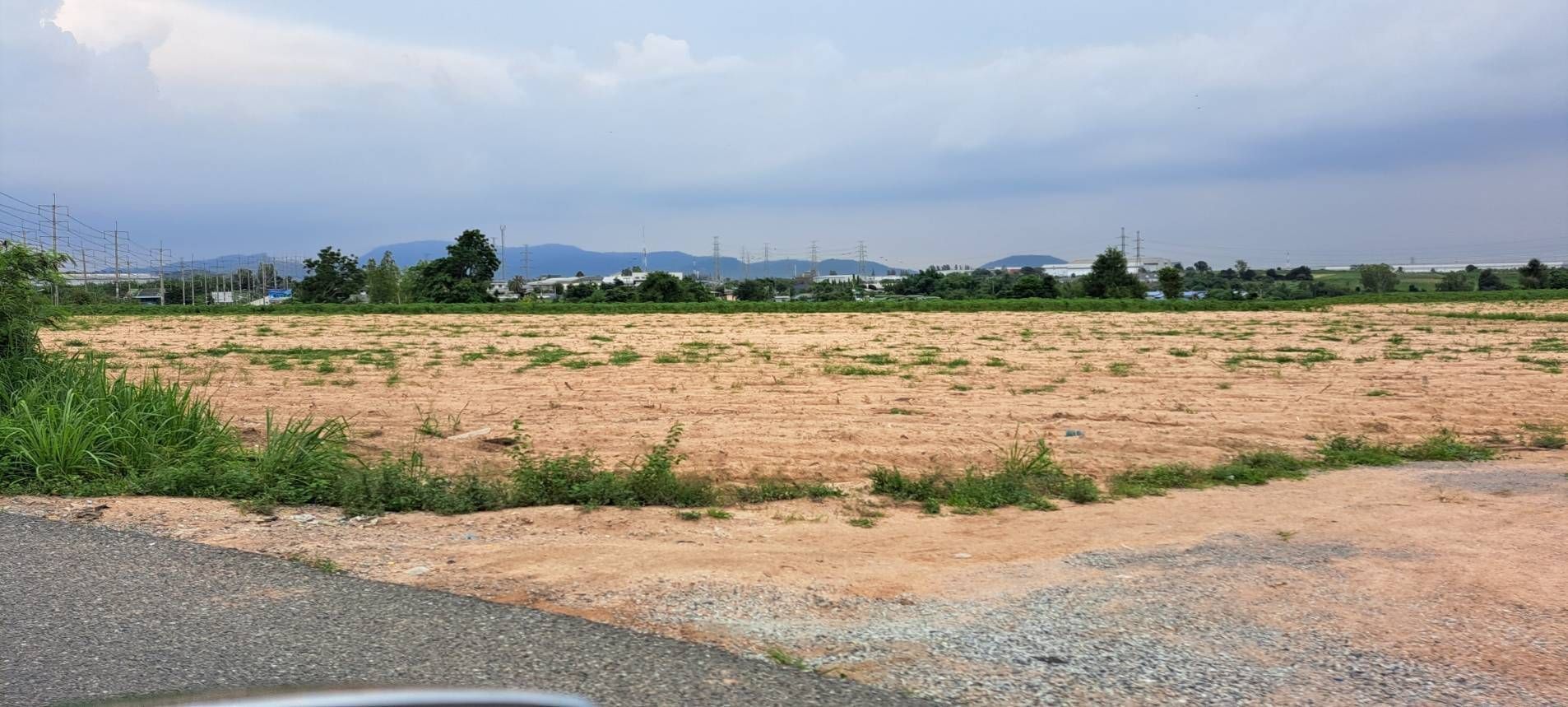 ขายที่ดิน ต.บ่อวิน อ.ศรีราชา จ.ชลบุรี เนื้อที่ 142 – 3 – 0 ตร.ว.