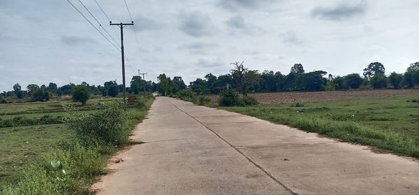 ที่ดินถมแล้ว 100 ตรว. บ้านหนองหุ่ง เมืองร้อยเอ็ด