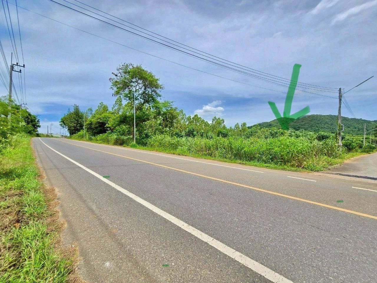 ขายที่ดินชลบุรี สัตหีบ ที่ดินแปลงสวย บรรยากาศดี ติดถนนหลักสองด้าน วิวภูเขาทั้งด้านหน้าและด้านหลัง