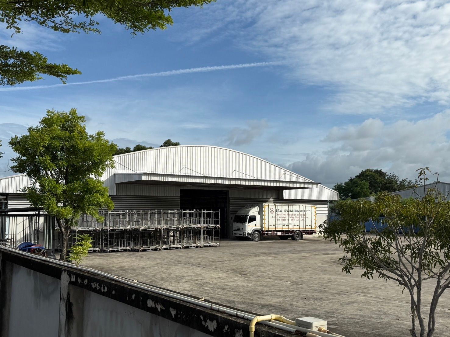 โรงงานพร้อมที่ดิน 14 ไร่ ใกล้อมตะซิตี้ชลบุรี รง.4 โซนสีเขียว | Ready-to-Operate Factory for Sale (14 Rai) | Manufacturing License Approved | Chonburi