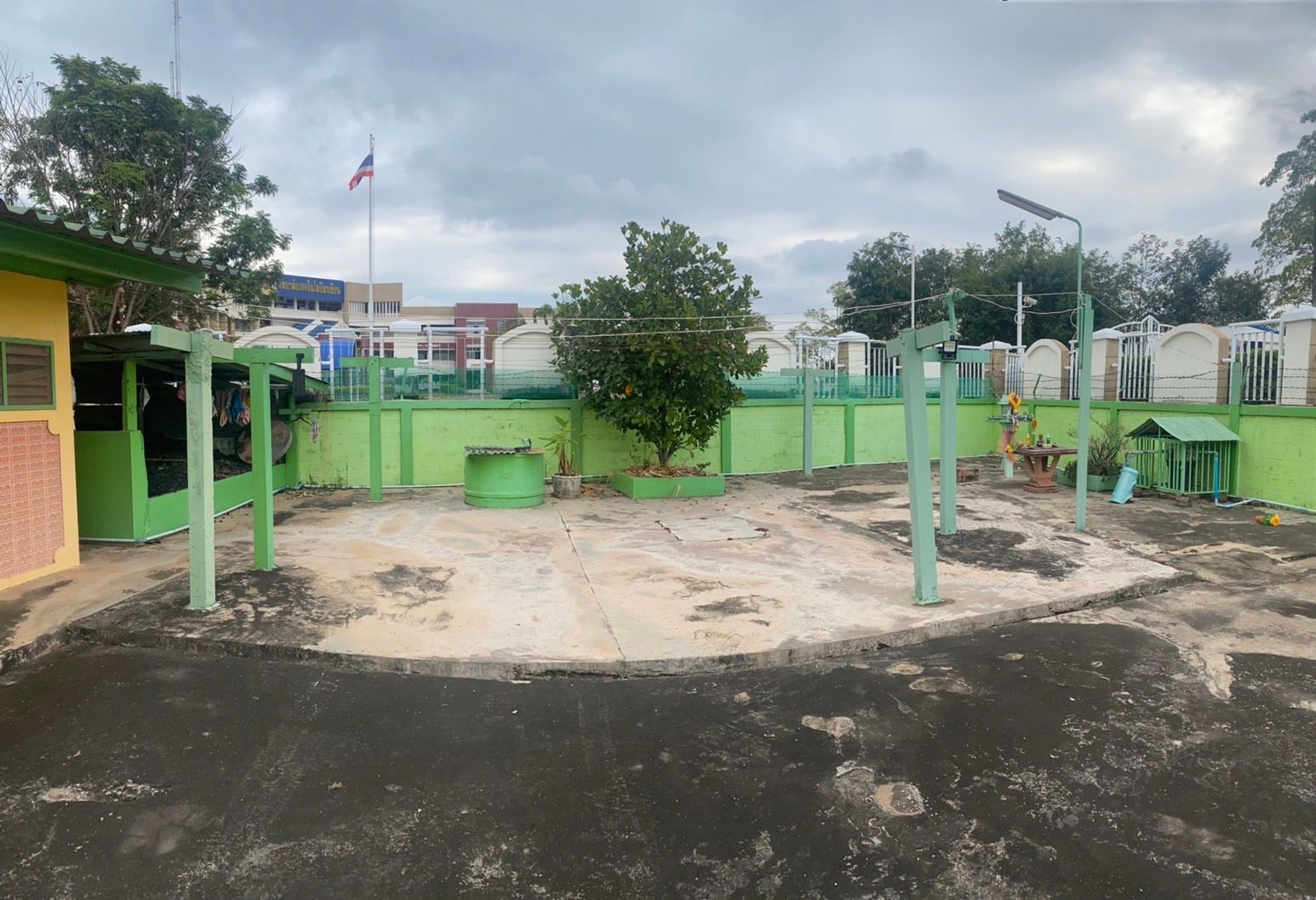 ขาย บ้านพร้อมที่ดิน