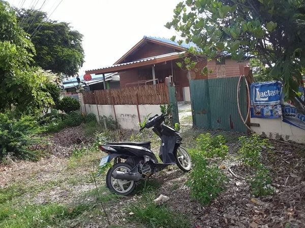 บ้านไม้ชั้นเดียว สุพรรณบุรี