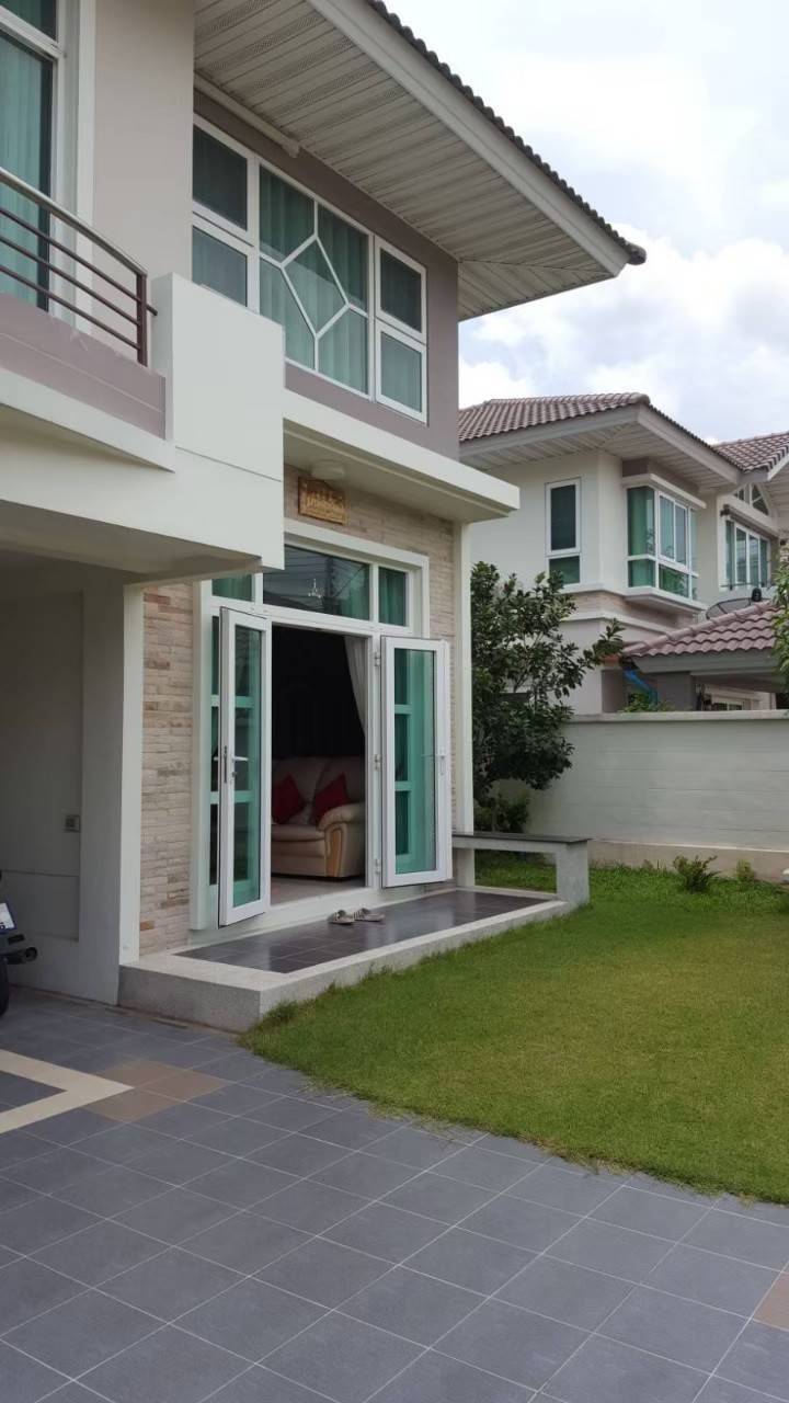 บ้านพร้อมที่ดิน อ.เมืองชลบุรี จ.ชลบุรี 0-0-70.2