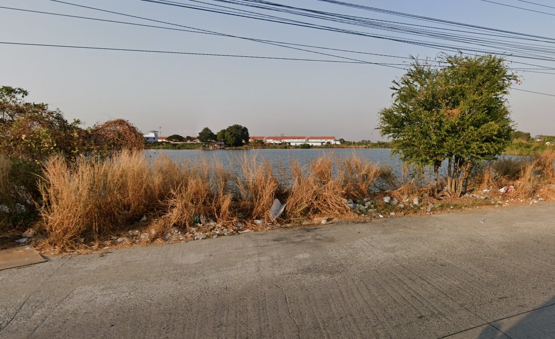 ที่ดินเป็นบ่อน้ำขนาดใหญ่ 20 ไร่ อ.บางบ่อ จ.สมุทรปราการ