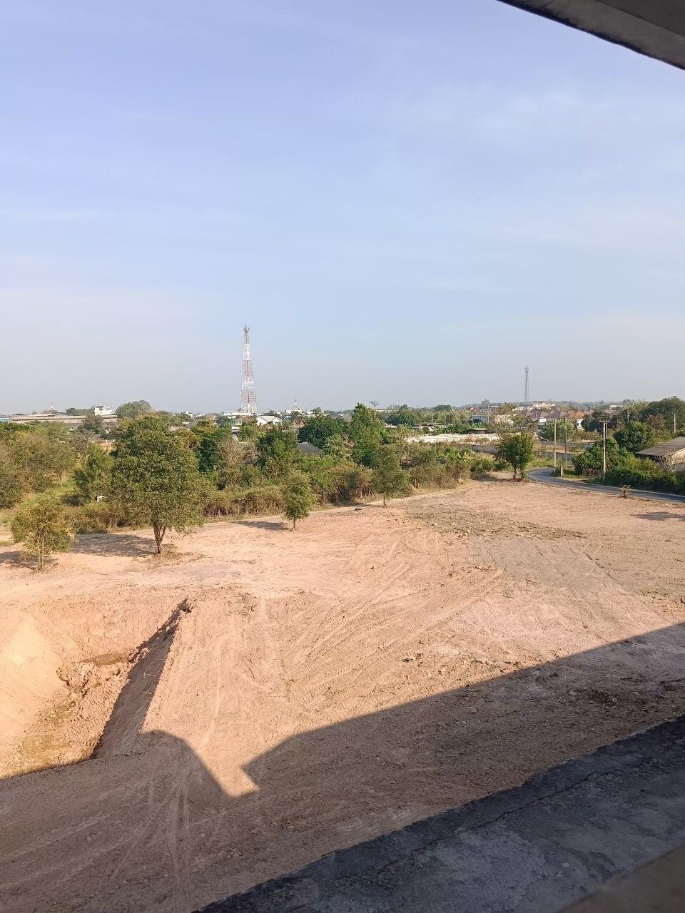 ขายโรงงานพร้อมที่ดิน พนัสนิคม ชลบุรี ใกล้วัดบ้านช้าง เดินทางสะดวก ลงทุนต่อได้ทันที 6-1-80 ไร่.