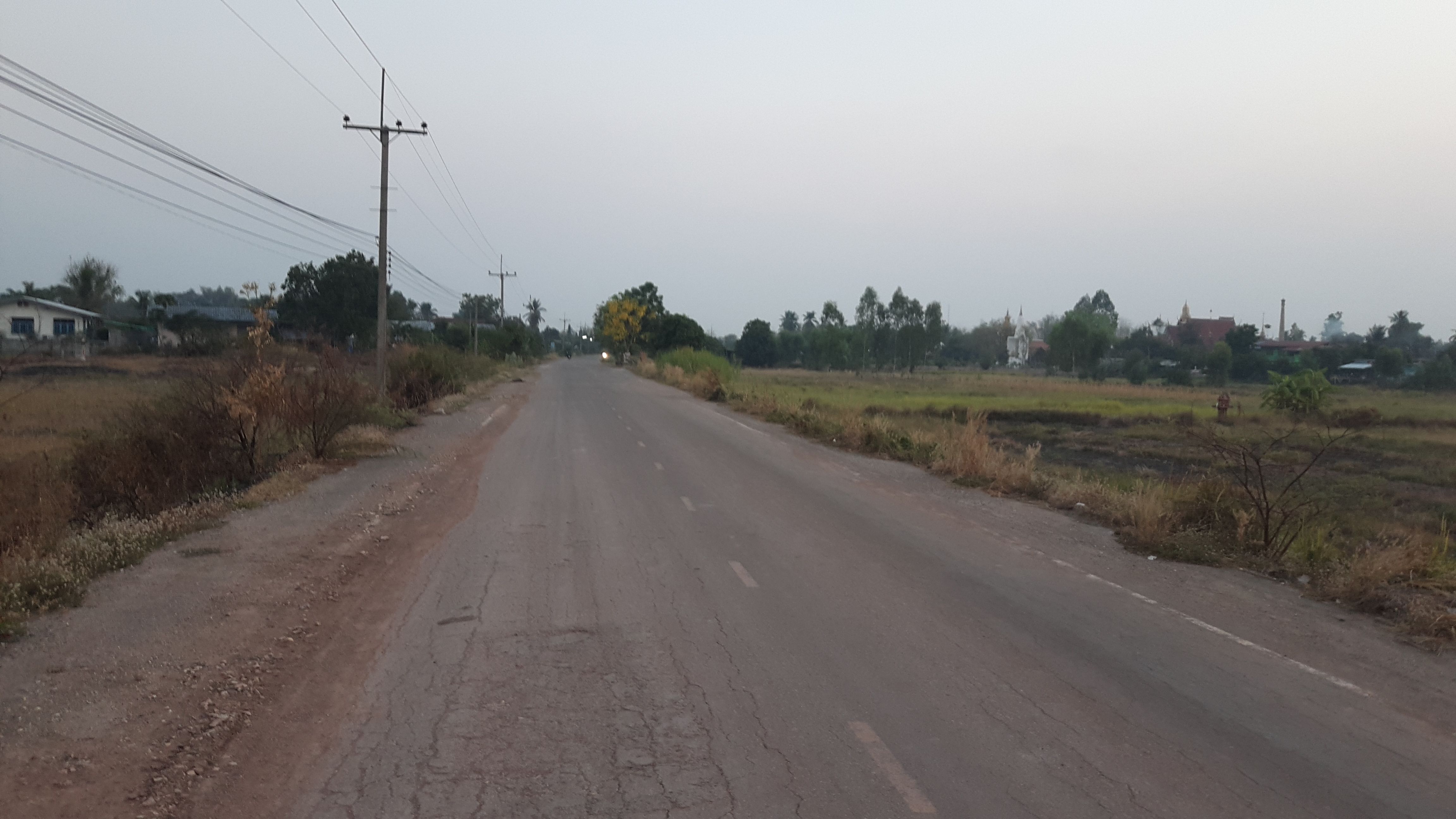 ขายที่ดินติดถนนบ้านตาลสุวรรณ-บ้านบึงถัง 