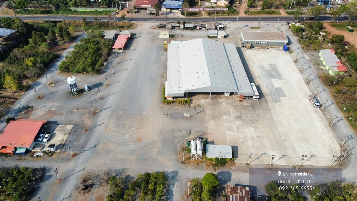 ขายที่ดินพร้อมสิ่งปลูกสร้าง รวมกรรมสิทธิ์ให้เช่า ตลาดสดชุมชน ต.ดงขี้เหล็ก ถ.สุวรรณศร (33) สายเก่า อ.เมืองปราจีนบุรี 2 แปลง รวม 44 ไร่ 3 งาน 99 ตร.วา