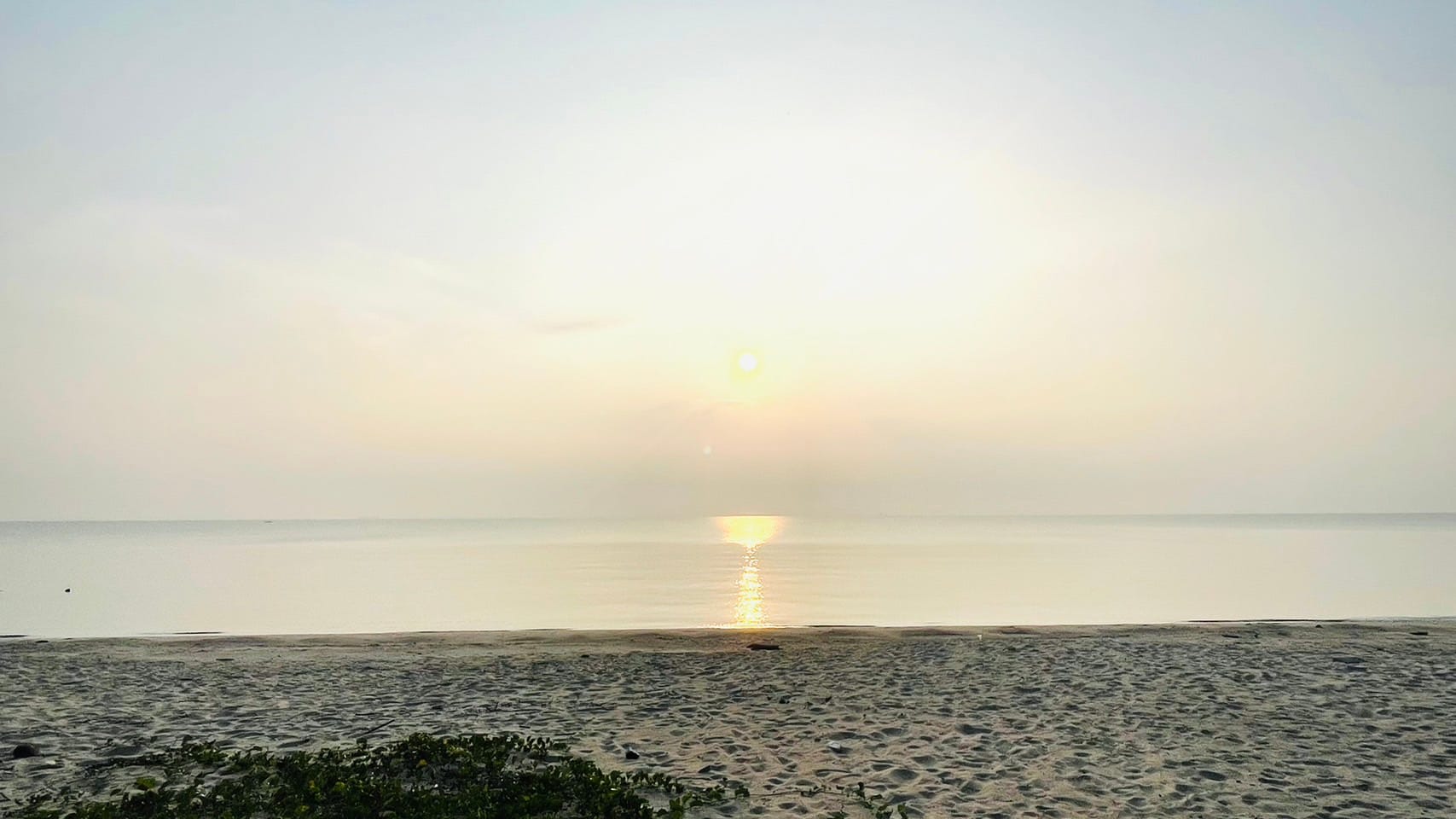 ที่ดินติดทะเล ท่าศาลา หาดบ่อนนท์