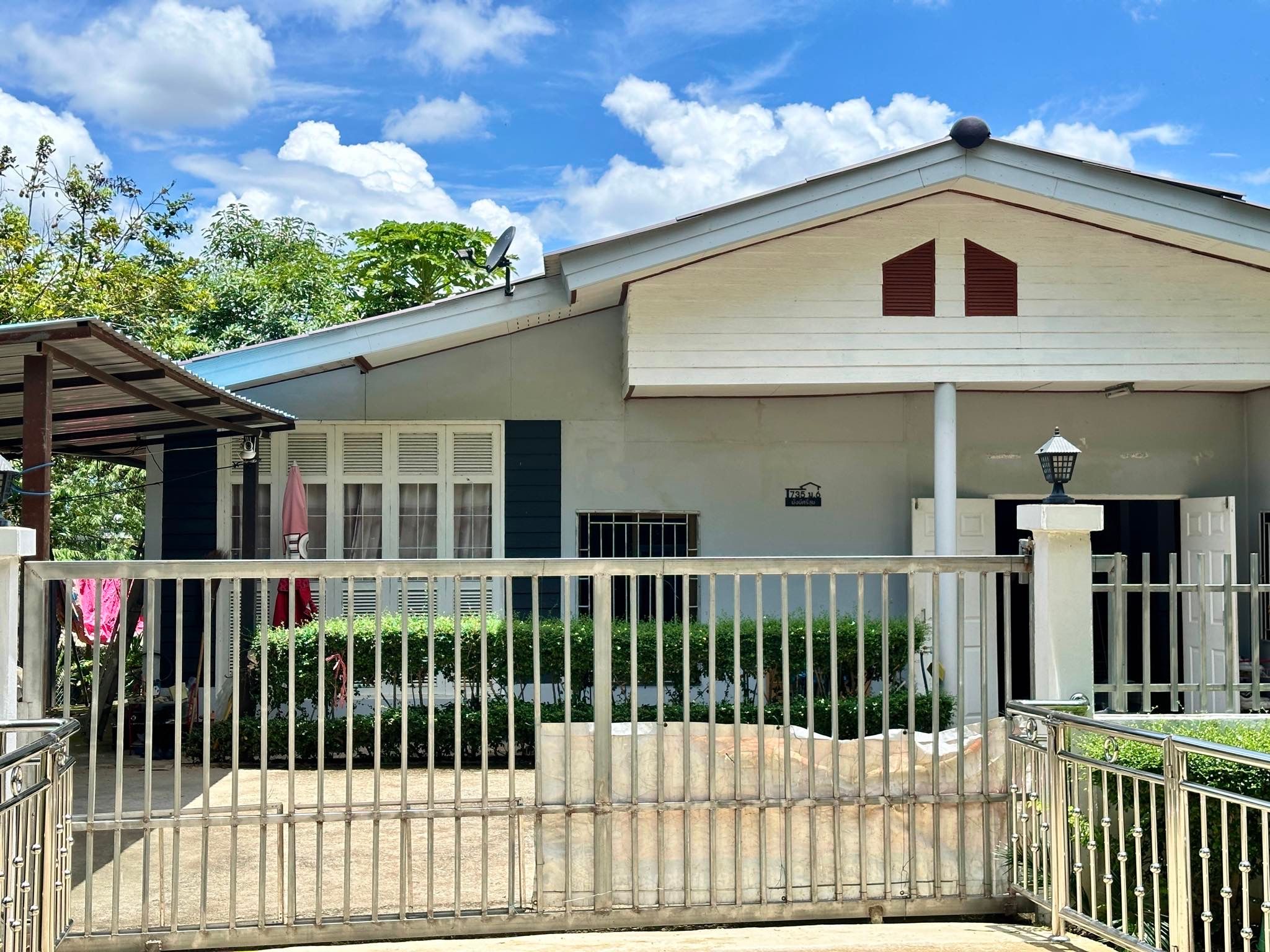 บ้านพร้อมที่ดินใกล้ตัวเมืองใกล้ศูนย์ข้าราชการเชียงราย