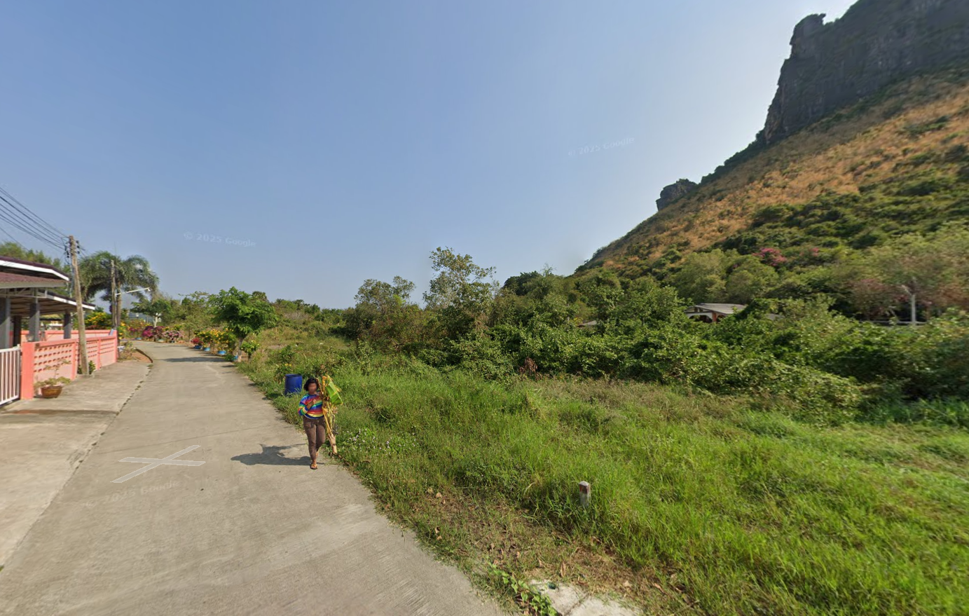 ขายที่ดินประจวยฯ อำเภอเมือง ที่ดินทำเลดี ในชุมชน เดินทางสบาย แหล่งอำนวยความสะดวกรอบด้าน 6-0-71 ไร่.