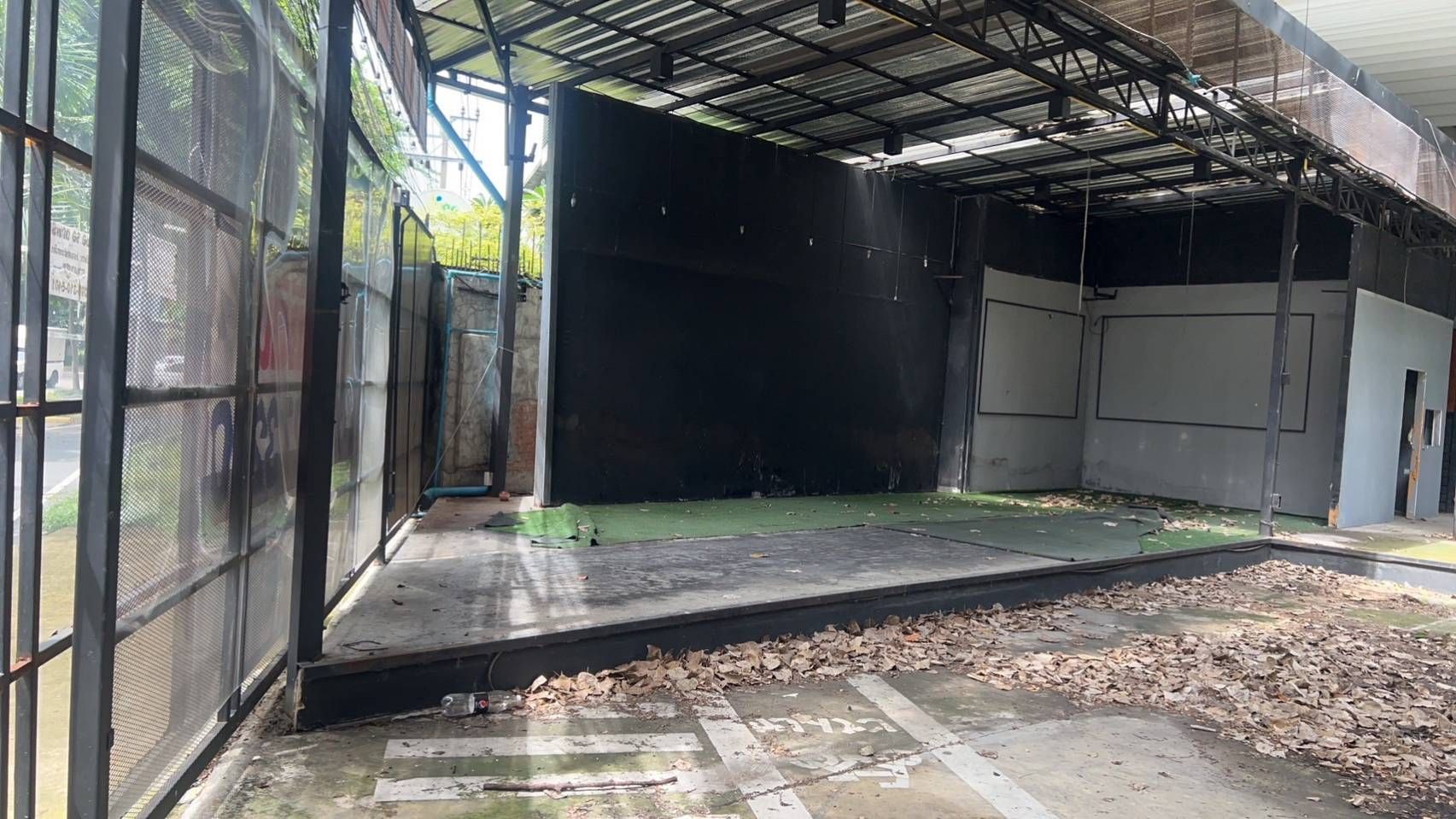 ขายที่ดิน ติดถนนเลียบด่วนเอกมัย รามอินทรา