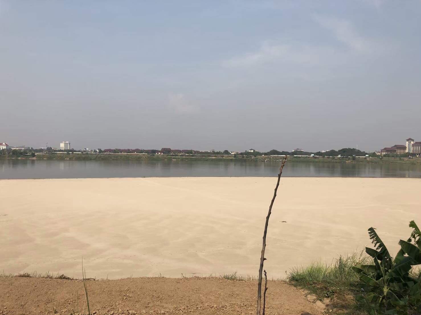 บ้านพร้อมที่ดินติดน้ำโขง วิวสวย