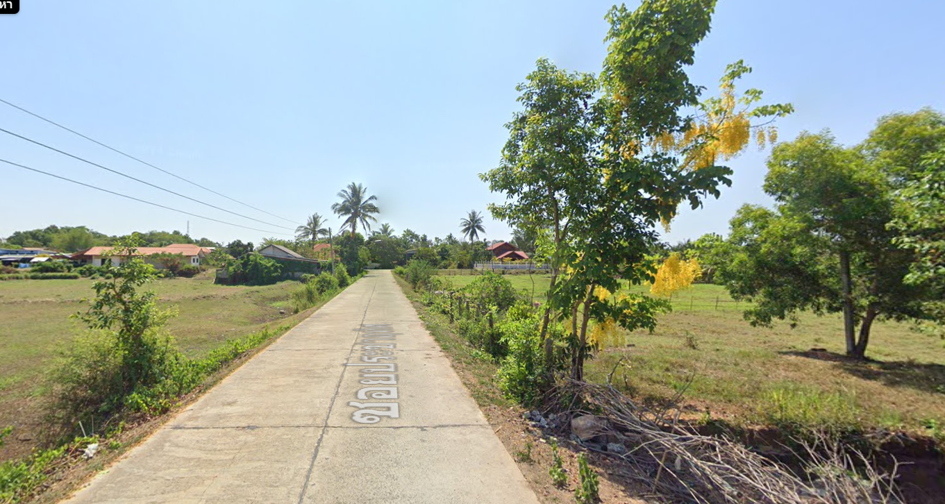 ขายที่ดินสุรินทร์ อำเภอปราสาท อยู่ในเขตเทศบาลแต่ไม่แออัด ไม่วุ่นวาย เดินทางสะดวกสบาย น่าลงทุน