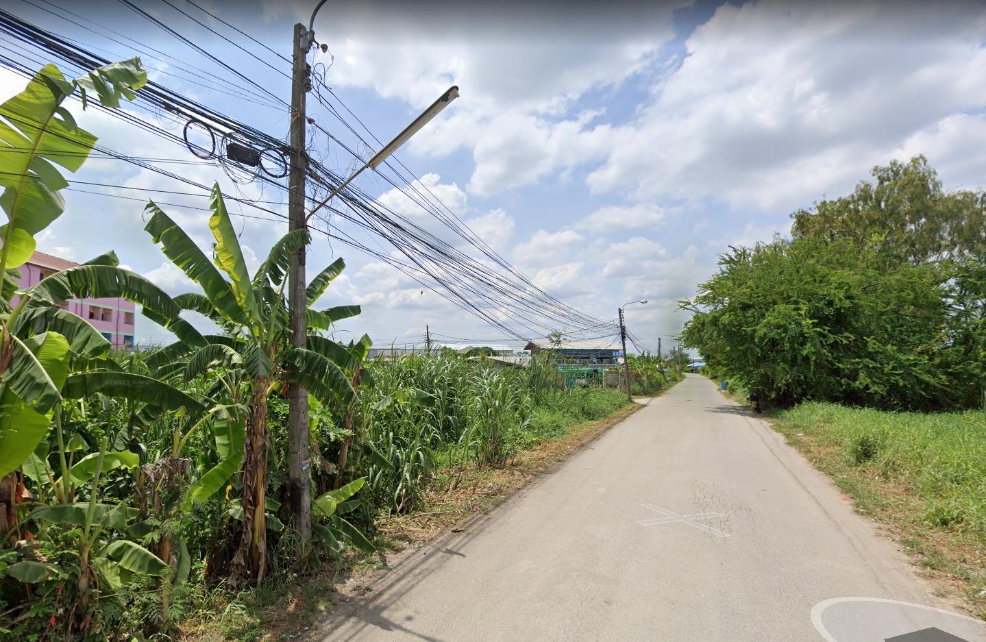 ที่ดินเปล่า อยู่ในซอยศุภาหาร 3 บางบอน เขตบางขุนเทียน 0-3-83 ตร.ว.