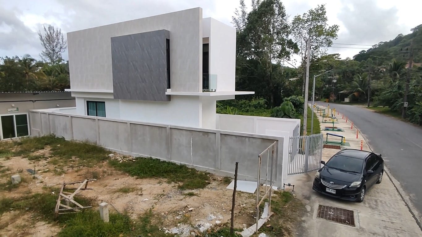 ขายวิลล่าบ้านเดี่ยว2ชั้น Ai pool วิลล่า@สาคู ภูเก็ต บ้านสร้างใหม่ทำเลดีติดถนนใกล้หาดในยาง 2 กม. 33 ตร.วา 5.9 ล้าน 3นอน 3น้ำ สระว่ายน้ำในบ้าน แต่งครบ