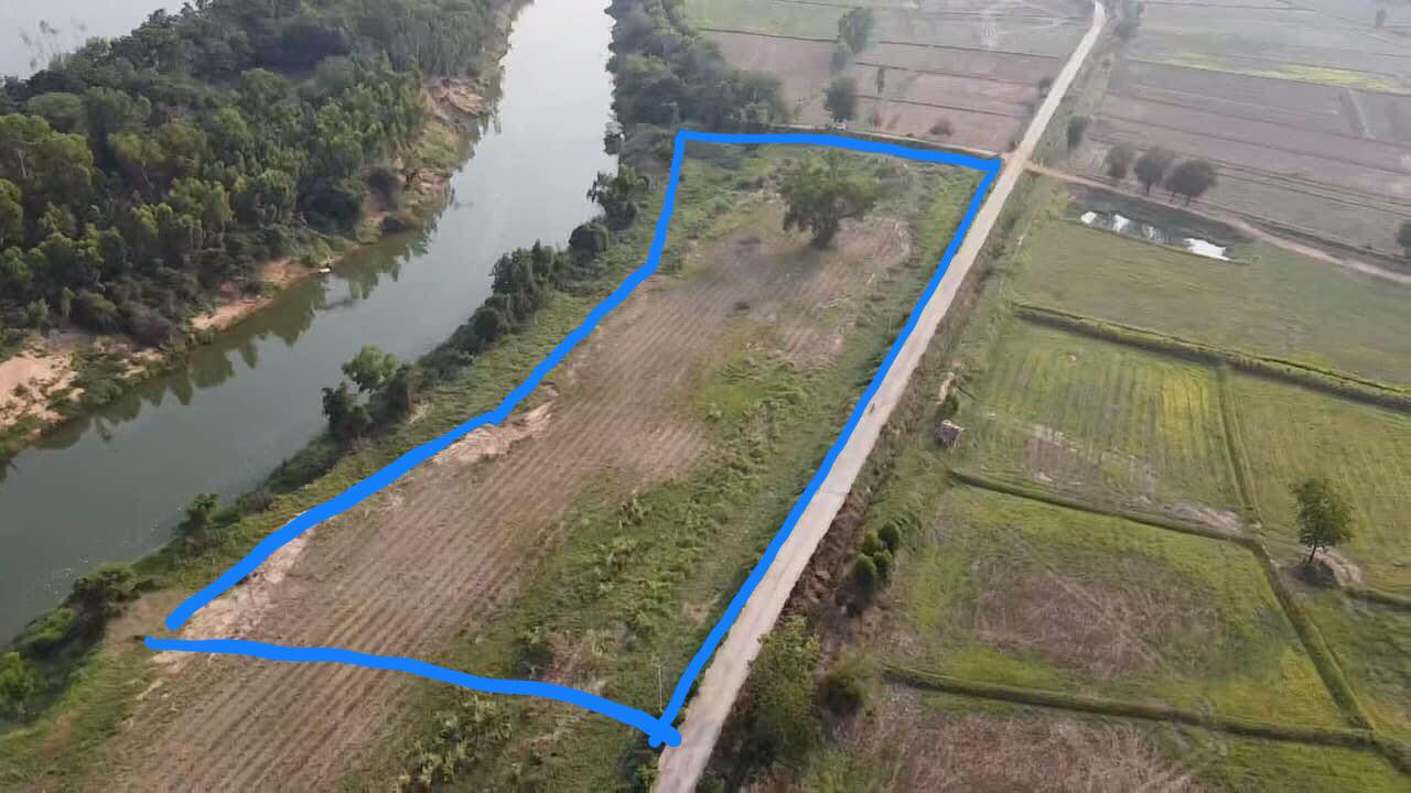 ขายที่ดินติดแม่น้ำชี ทางเข้าบ้านหินกอง ตำบลบ้านโต้น อ.พระยืน จ.ขอนแก่น 8-3-49 ไร่