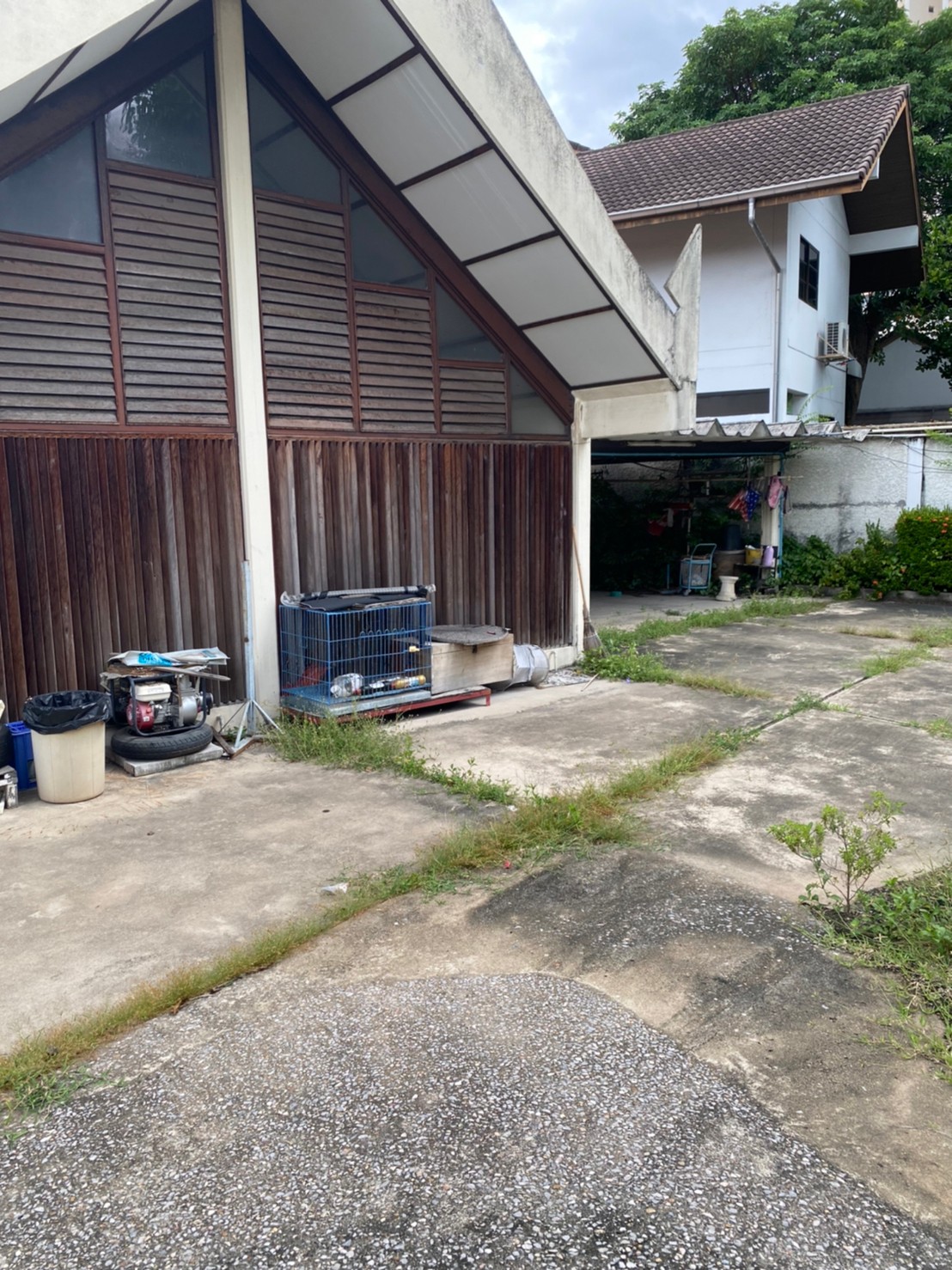 ที่ดินพร้อมสิ่งปลูกสร้าง เขตพระโขนง 2-2-25